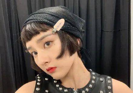 瑞丽|跟倪妮热巴剪最短的头发 做初秋最美的girl