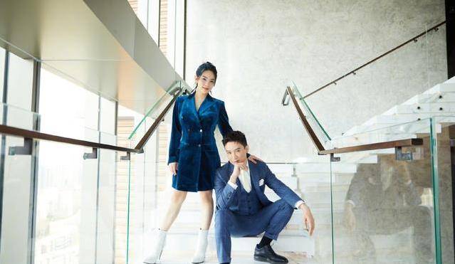 曲线|刘璇虽然一身的肌肉感，但穿上紧身装之后，却也美得很高调