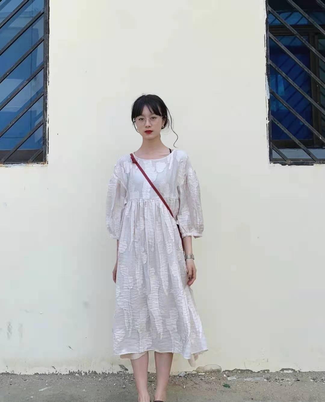 女生|今夏别买百褶裙了，这“3条裙子”更值得入手，时髦吸睛又显瘦