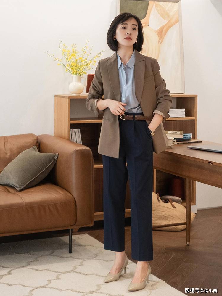亮点|真正会穿又有气质的女人，早秋衣橱里少不了“西装”，chic又洋气