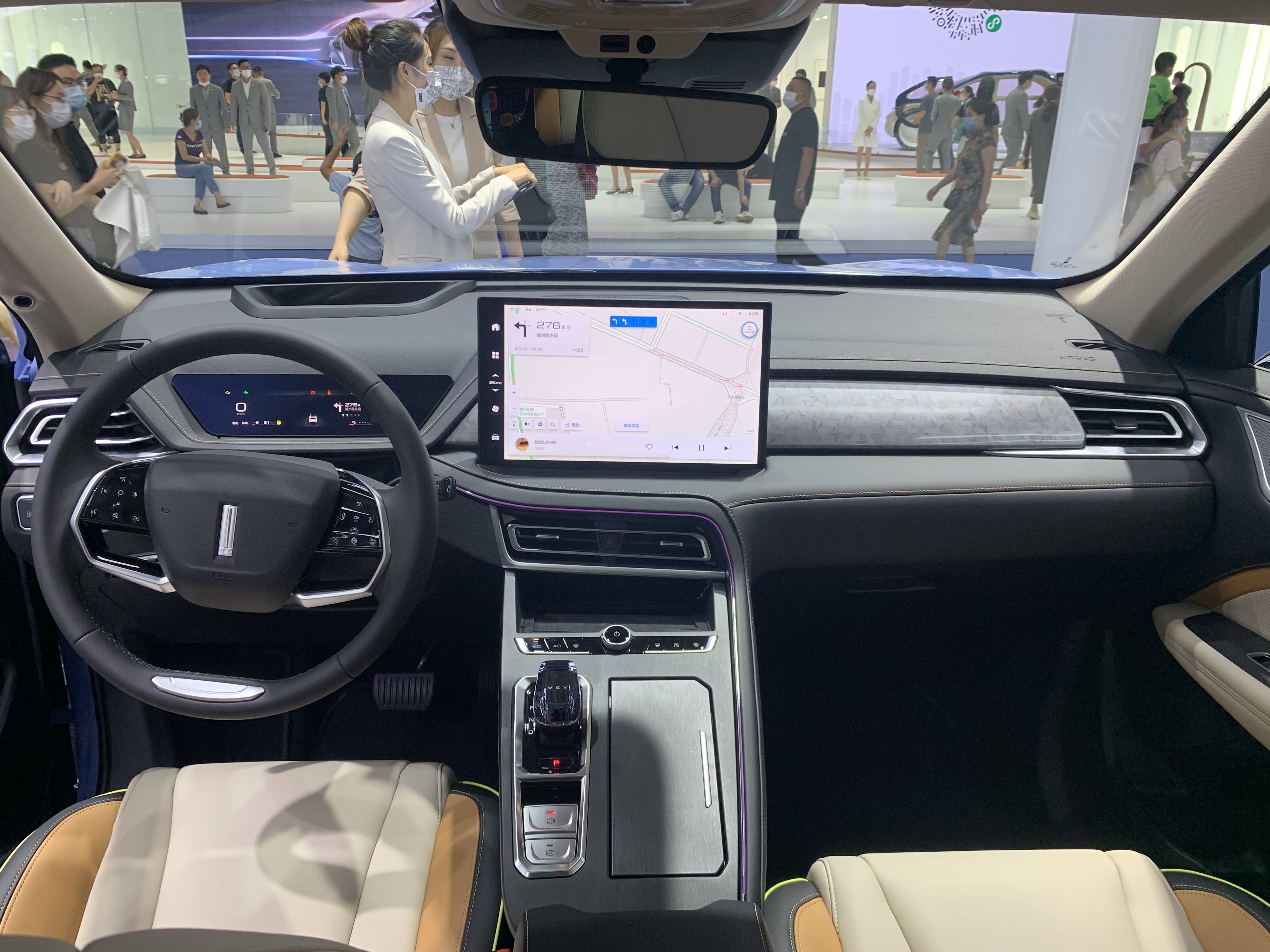 家族化造型wey玛奇朵插混版实车现身纯电续航110公里