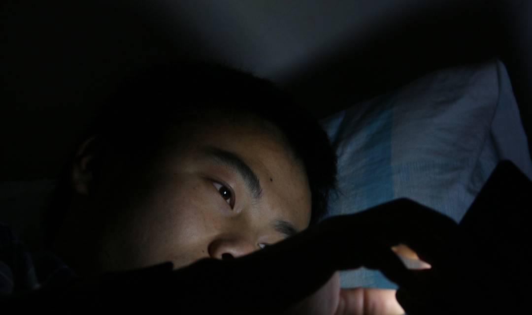 渔网|若脚上出现4个信号，肝已“烂如渔网”，尽快自查，不要忽视！