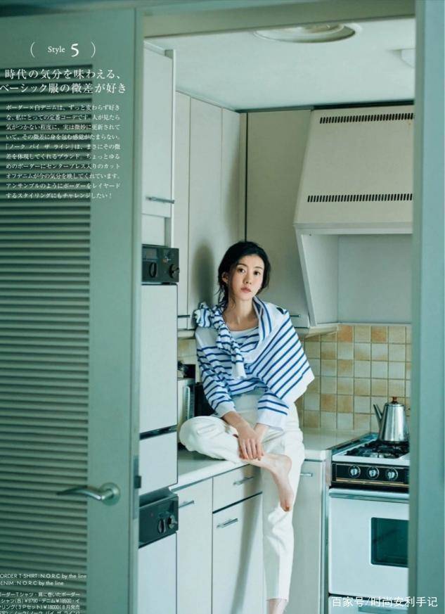 卫衣|今年早秋穿阔腿裤，别搭衬衫了！试试这几种上衣，更时髦更洋气