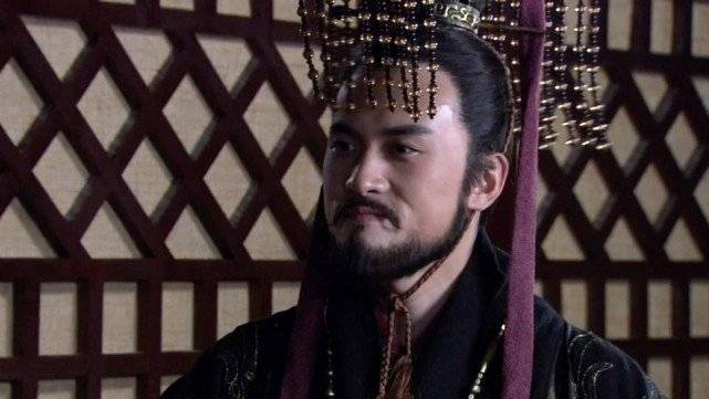 秦武王在位仅四年,而秦昭襄王在位56年,秦武王由