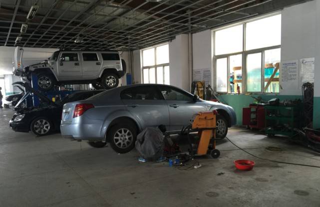 修完车后有3个旧零件记得带走即使坏了也能卖钱