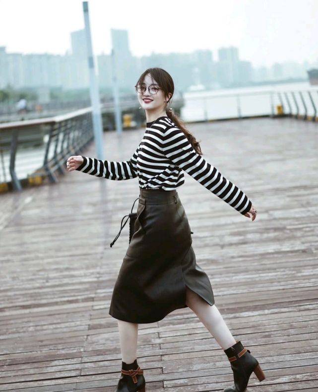黑色|日常穿搭并不等于普通穿搭，只要会搭配，基础款也能让人眼前一亮