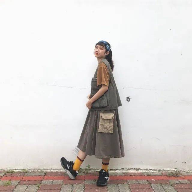 套装|做个百变美少女！女生初秋运动鞋搭配造型推荐，舒适好看又时髦