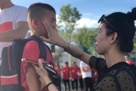 玩偶|幼儿园开学以后孩子不愿意去？6招教你搞定，让孩子爱上幼儿园！