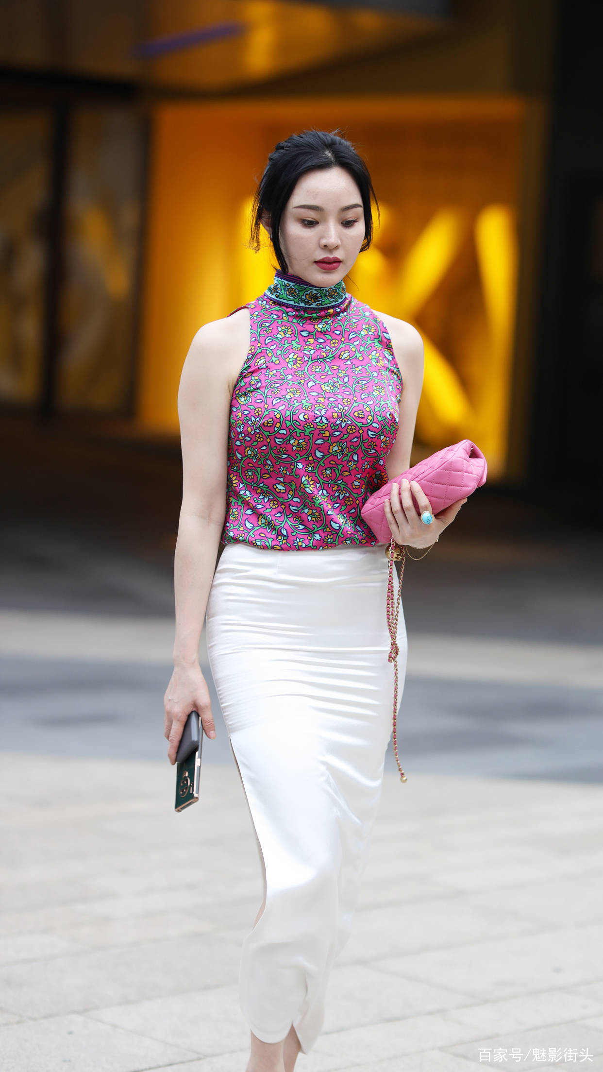 真丝|30+的女人有多美？关键在于怎么搭配，穿对了美得优雅又高级
