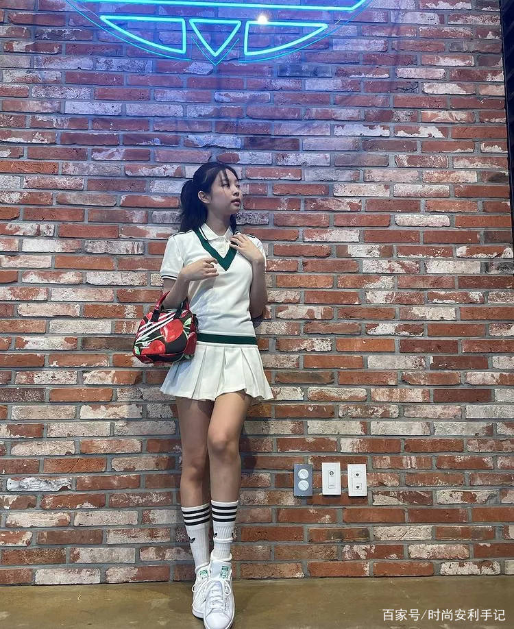 整体|今夏，穿裙子尽量别搭这2双鞋，自以为很时髦，其实显矮还掉档次