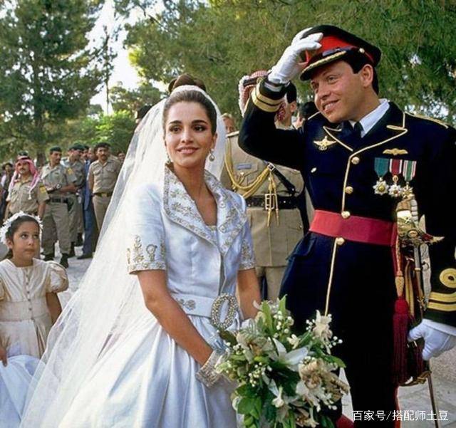 难民|从难民到全球最美王后，比西班牙王后更会穿，这位皇后的穿搭绝了