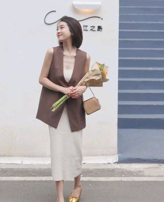 设计|做个有魅力的成熟女人,会穿衣打扮是关键,优雅穿搭就很有女人味