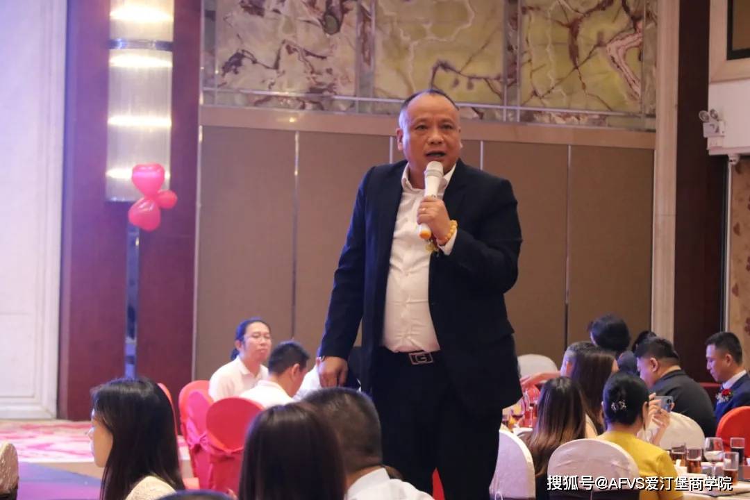 企业|名流私宴尊享之夜丨爱汀堡中秋感恩答谢晚宴暨中法葡萄酒文化交流节炫丽落幕