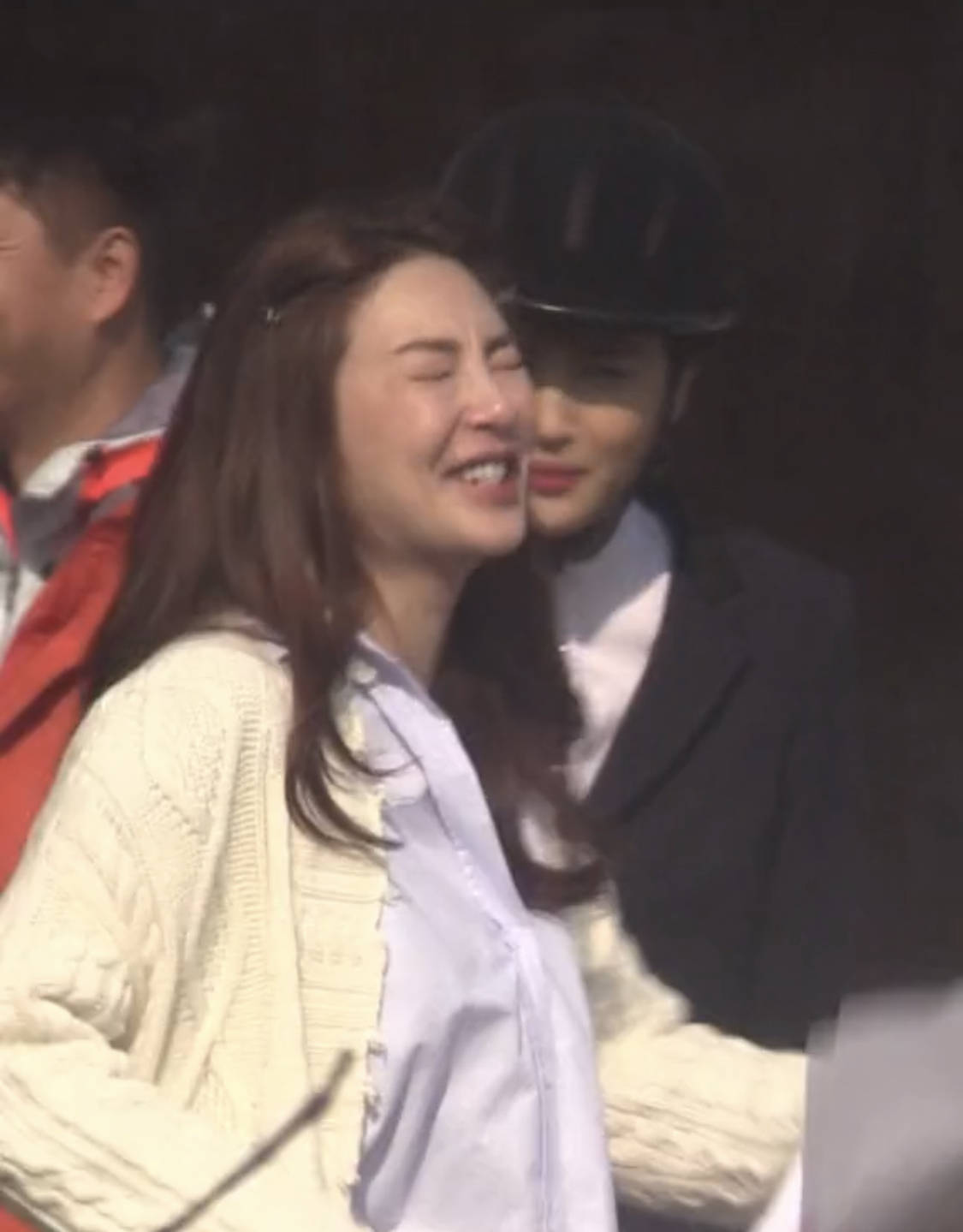 张雨绮|张雨绮也没逃过“幸福肥”，脸蛋上的肉感挺明显，但气质仍然在