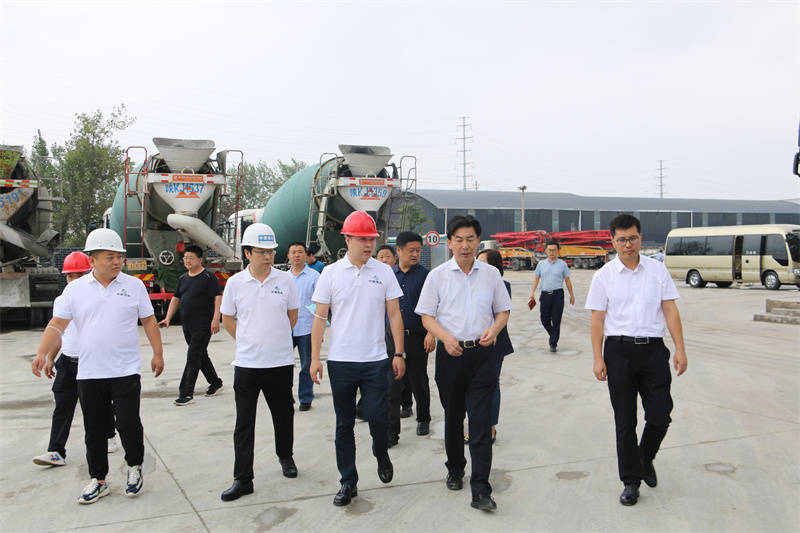 三原县县委书记李华林一行莅临陕西中固浩业视察指导工作