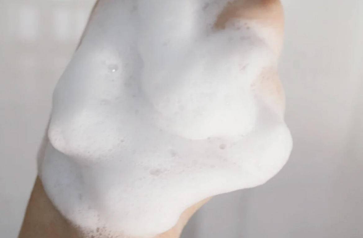 产品|外面空气好脏,所以没化妆也需要卸妆吗?