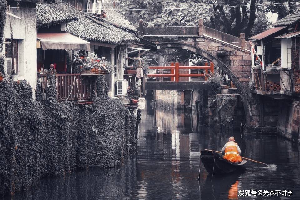 湖州新市古镇，有“千年小上海”之称，更是一座生活着的江南古镇