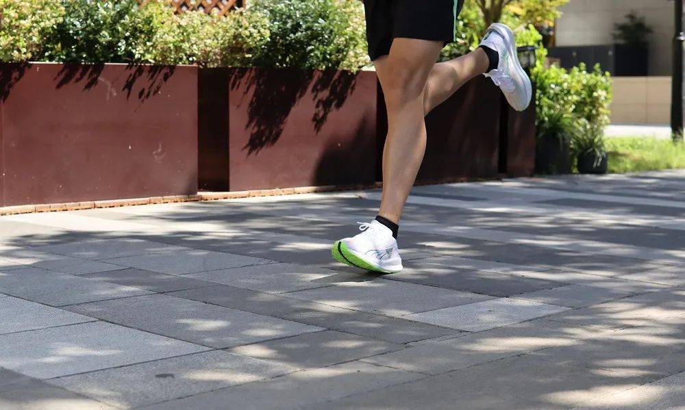 矩阵|至轻、至快、至美：这双跑鞋，让你爱上跑步