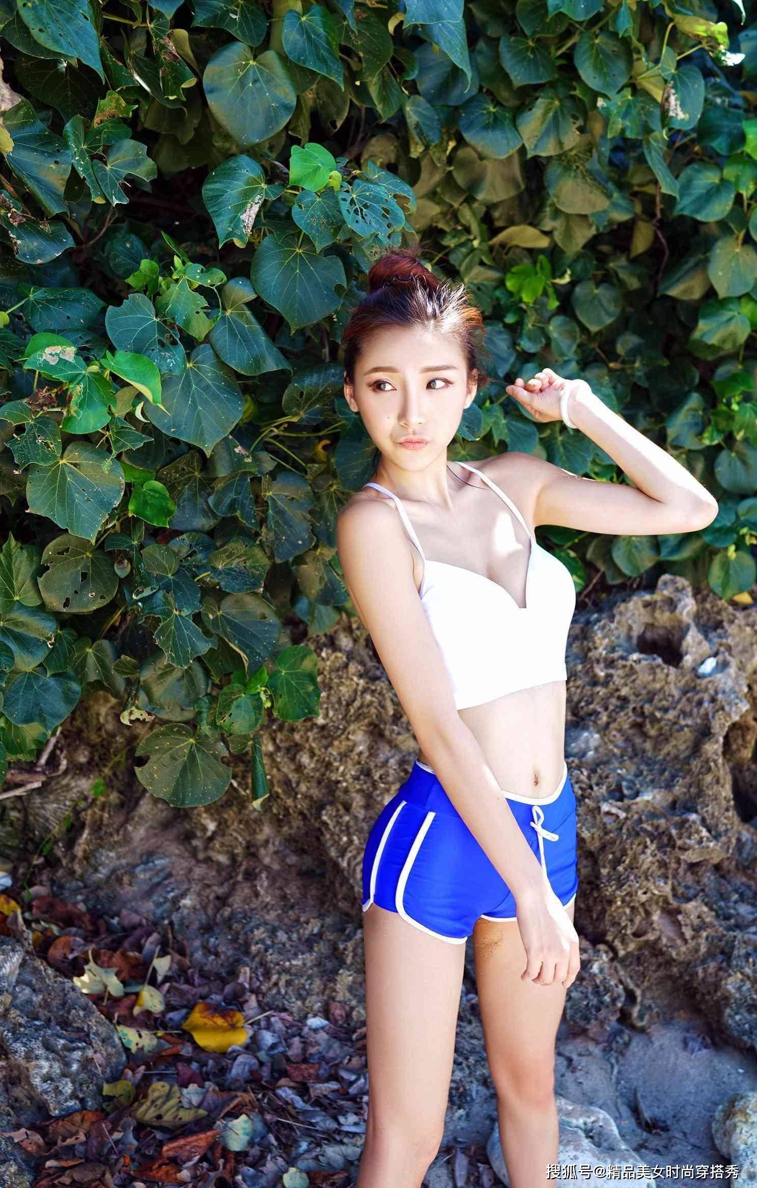 锁骨|性感时髦的沙滩泳衣，让你的假期充满快乐的心情