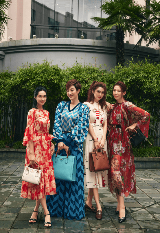 效果|陈法蓉白费心机,闺蜜合照都穿圆领就她穿V领,但选错版型挺显胖