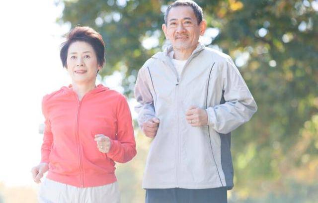 并发症|多走路真的有助于降血糖吗？医生道出实情，早了解早受益