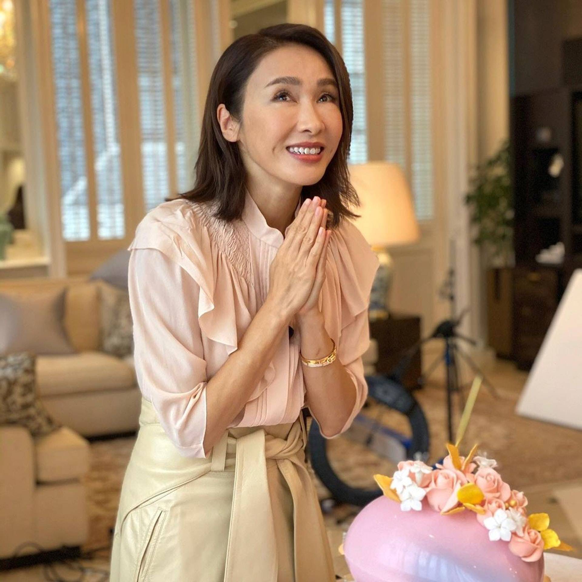 黎姿身家暴涨3亿多,美图成第二大股东,四日内累计飙升九成