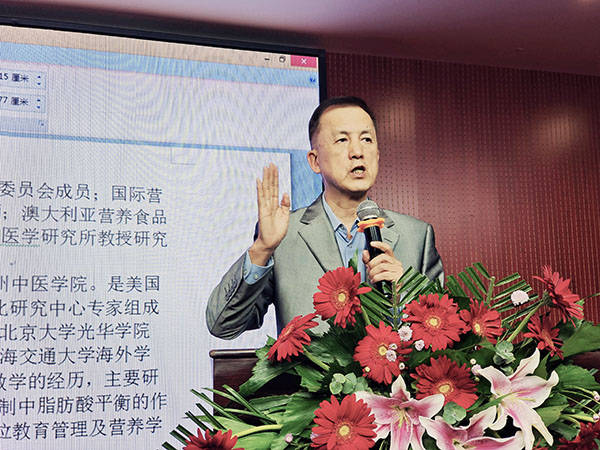 错误|其实很多人都在错误地吃油，曾晓飞教授的一堂课点醒“梦中人”