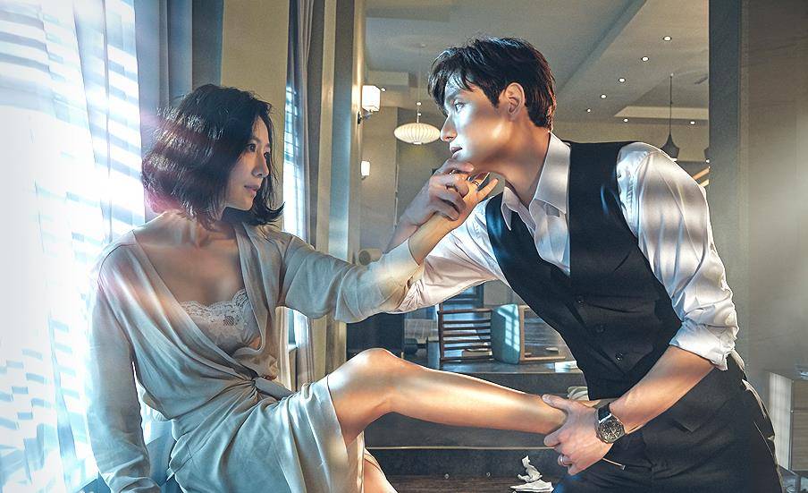 夫妻的世界韩国 02241538642c438094f5b8dec1e2513d.jpeg