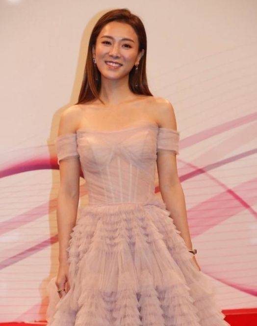 吴若希|首次担女一!曾志伟儿媳再演女警,与男主周柏豪演情侣