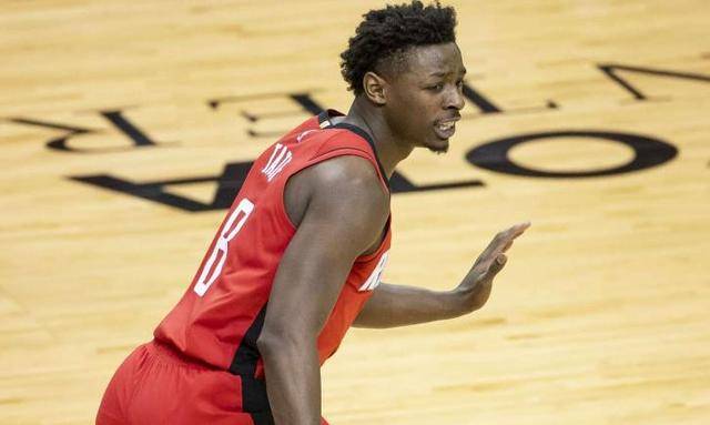 原创感谢韦弗教练!火箭4年底薪获一阵新秀主因曝光,斯通助一臂之力