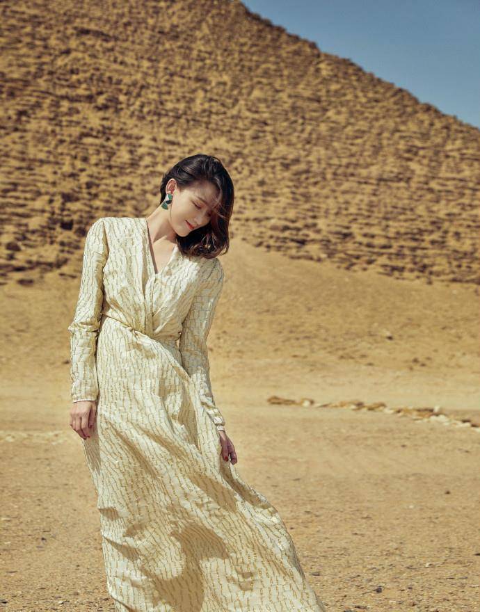 陈乔恩|陈乔恩开启撩人模式！杂志look风情万种，咋看都不像40岁的人！