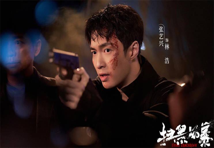 对比|对比《扫黑风暴》，《云南虫谷》“休假式”更新，为何无人吐槽