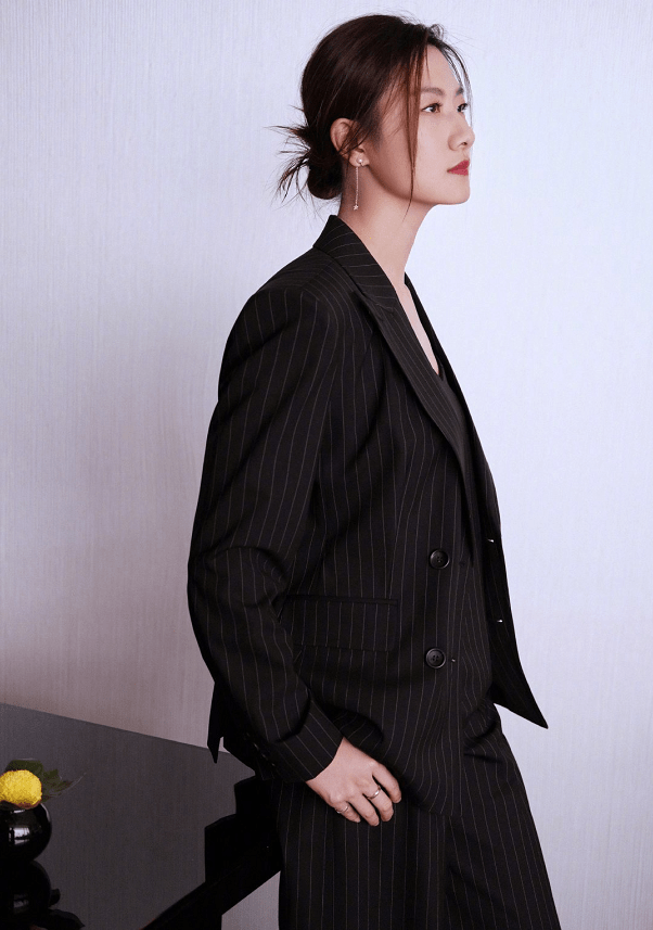 形象|31岁丁宁宣布退役，长发看着挺温柔，奥运冠军变成气场“大姐大”