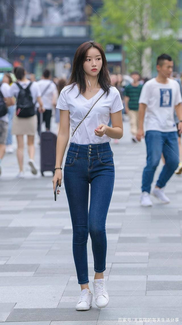 水印|低腰裤+水印衬衣，小姑娘这样穿，轻松做小腰裤