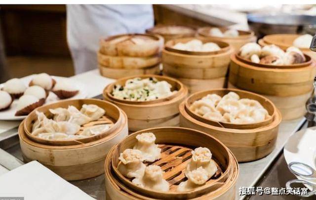 因为|韩国人：我们早餐吃泡面，印度人：我们吃炒面，中国人：都是弟弟