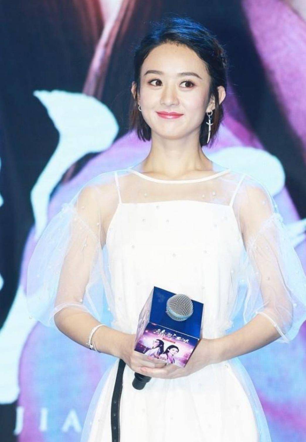 黑色|生完孩子的赵丽颖气质真绝,黑色透视装妩媚妖娆,尽显姣好身材