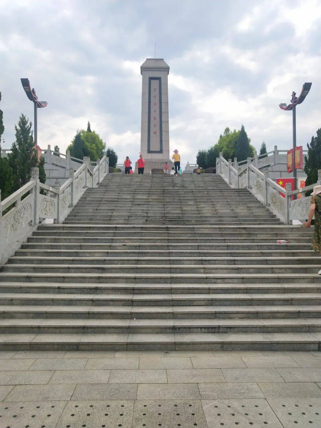 湘江战役牺牲的陈树湘师长非常悲壮你去凭吊过吗