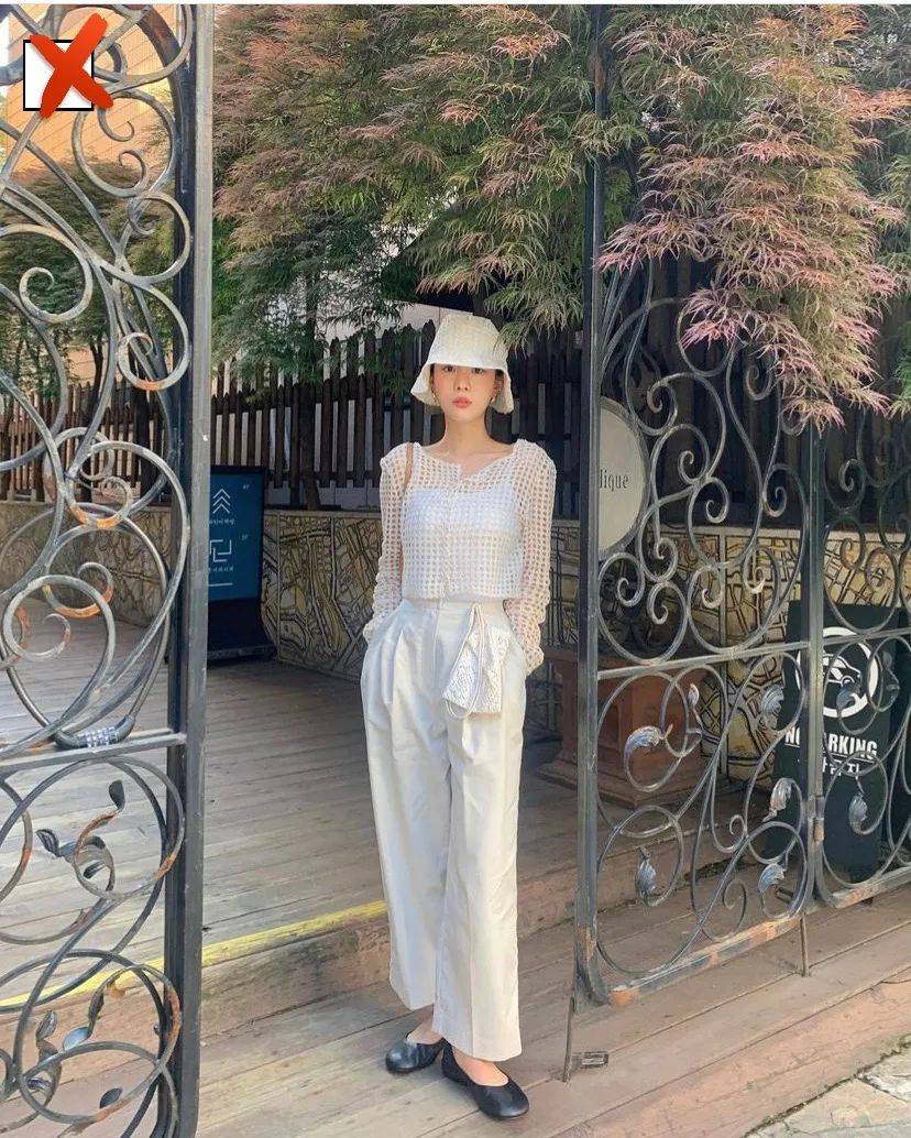 脚踝|2021不要再穿高跟鞋了!今夏“九分裤+运动鞋”正流行!