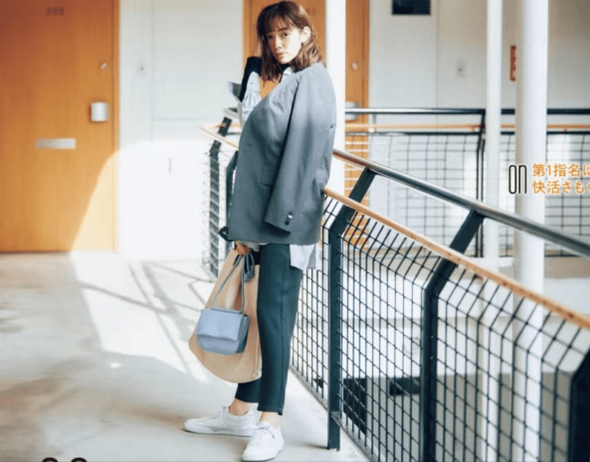 色调|“我”最会穿休闲鞋！运动鞋的夏日“分寸”穿搭，2个要点全解决