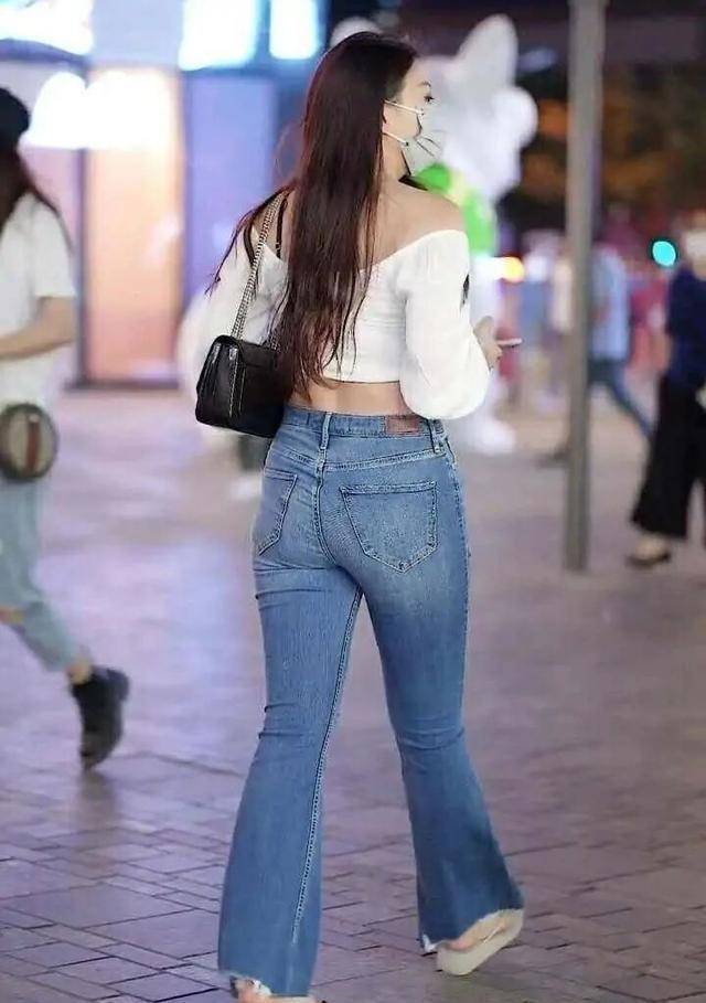 颜色|打底裤彰显年轻体态，带来无限活力感，让你充满时髦感