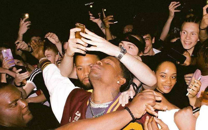 Con|Travis Scott疯狂带货潮饮，2个「明星收割机」跨界新合作计划又曝光了！