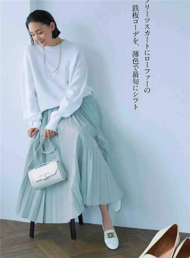 高跟鞋|小个子收起高跟鞋吧，腿短比太明显！今年流行这3款鞋，轻松显高