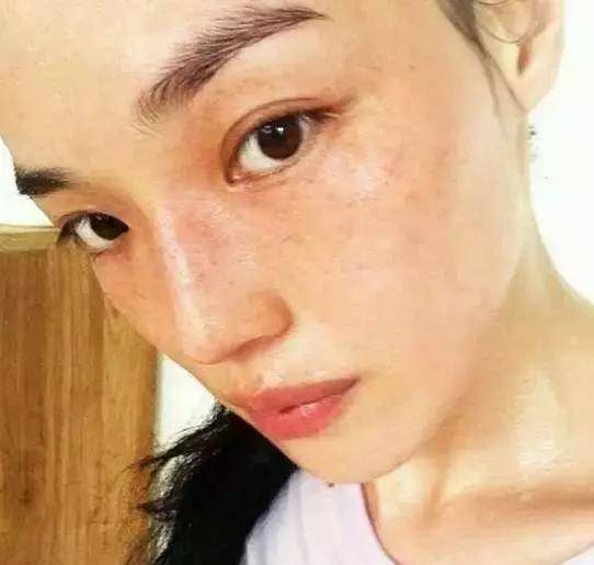 状态|女明星生图，杨幂、热巴细纹盖不住，杨颖长痘，而最吓人的是她？