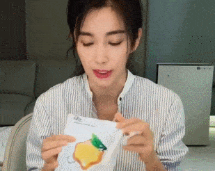 李冰冰|谁说女明星都能当美妆博主？她们的种草比演戏还精彩