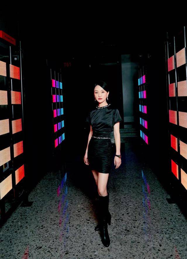 模板|周迅人美又会穿，真是小个子的穿搭模板，中年+这样穿减龄显年轻