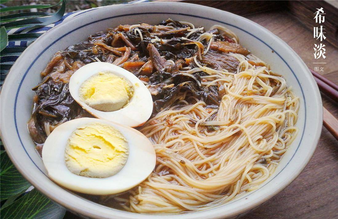 米面|这碗面江南人的最爱，汤头醇厚，用料简单，不早起8分钟搞定！