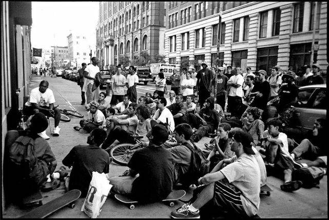 品牌|被Supreme曝光的Dickies，新联名已刷爆朋友圈/排队抢购，新合作款发售！