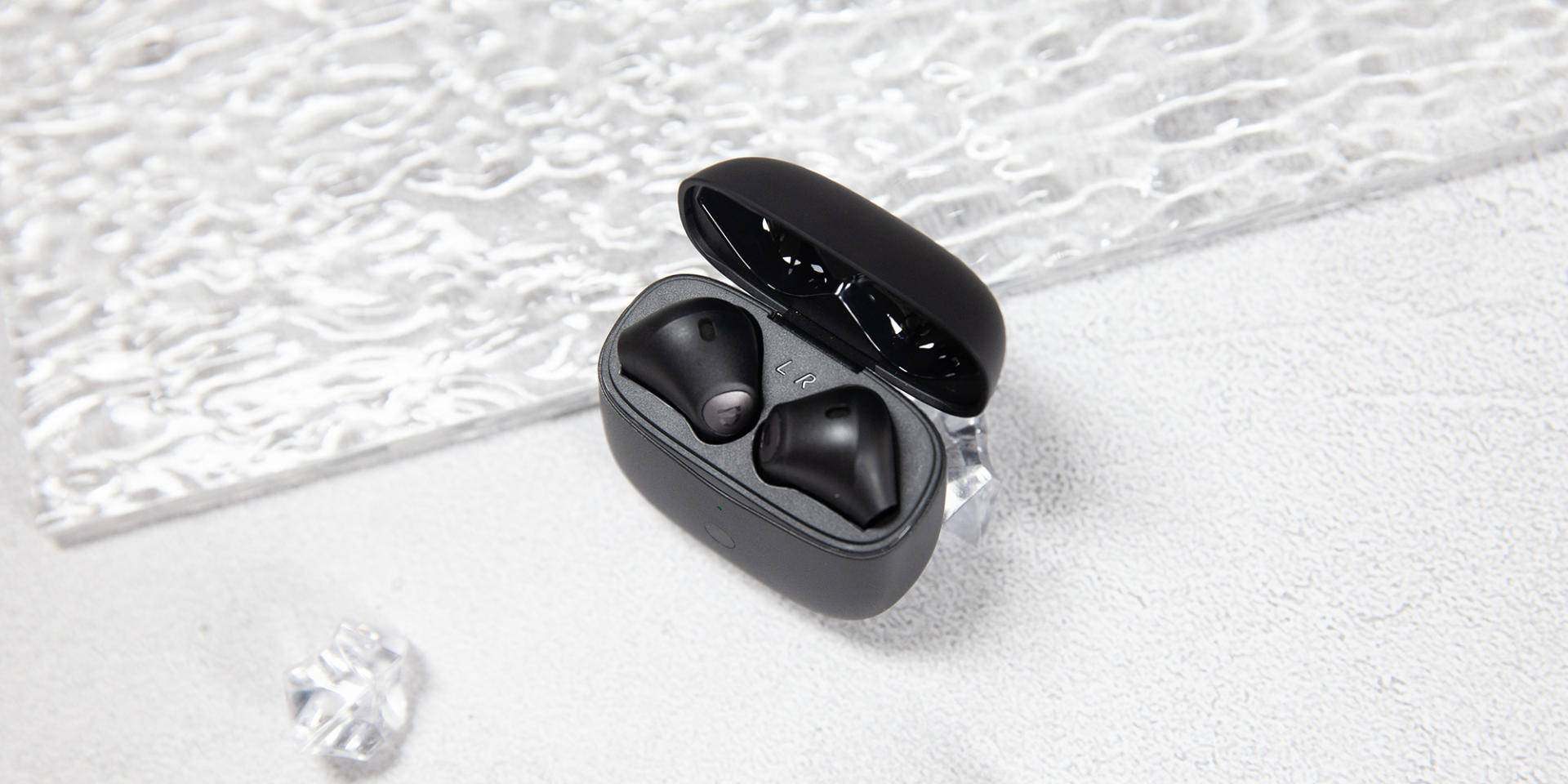 SOUNDPEATS泥炭Air3凭啥是百元档最值得入手的半入耳真无线蓝牙耳机?