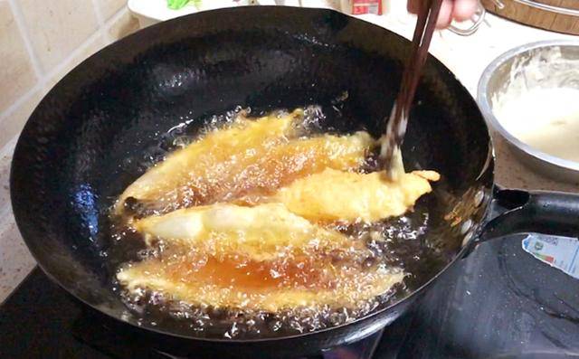 鱼多久可以炸熟 226894df0edd486cb34ed1554952cb6b.jpeg