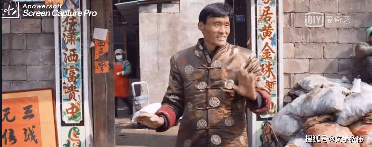 因为|拉面哥闲聊76：纪录片导演澄清下跪内幕，旅行团踩点确定小村线路